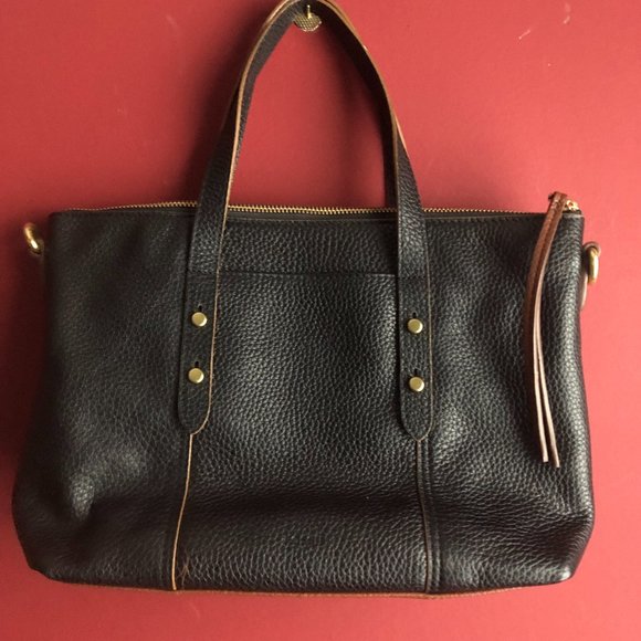 Fossil Handbags - 🔥 FLASH SALE - Fossil Pebbled Leather Bag